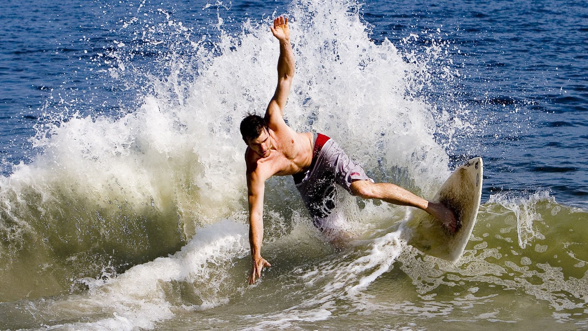 欧洲杯预选赛爆出大冷 世界冠军无缘正赛